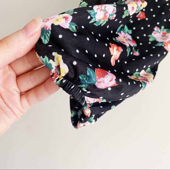 ASOS Off-Shoulder Crop Top with Balloon Sleeves - Picture 3 of 7